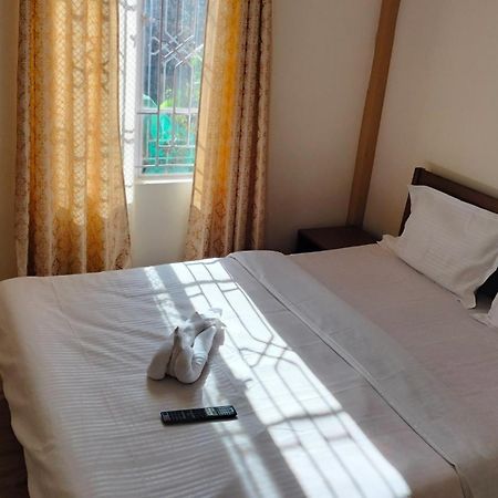 Aroma Inn Σιλόνγκ Εξωτερικό φωτογραφία