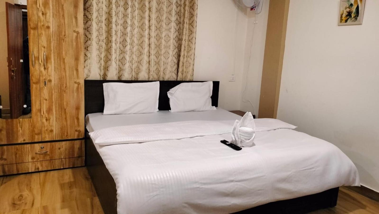 Aroma Inn Σιλόνγκ Εξωτερικό φωτογραφία