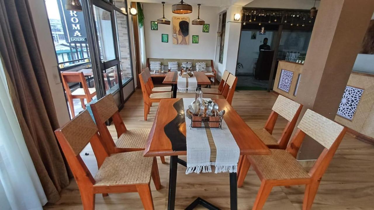 Aroma Inn Σιλόνγκ Εξωτερικό φωτογραφία