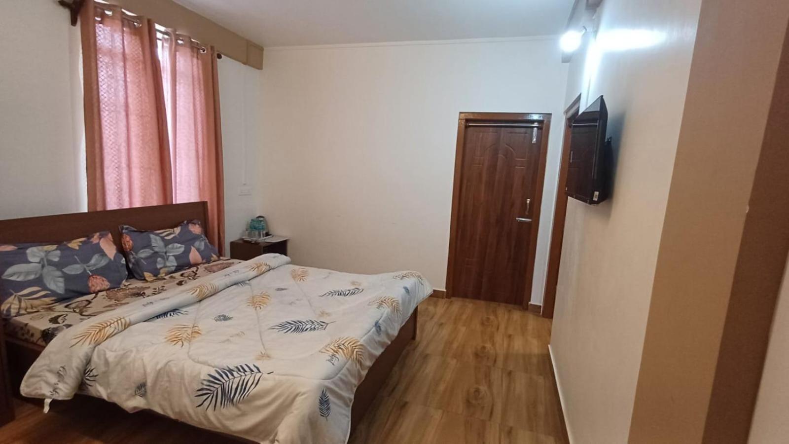 Aroma Inn Σιλόνγκ Εξωτερικό φωτογραφία