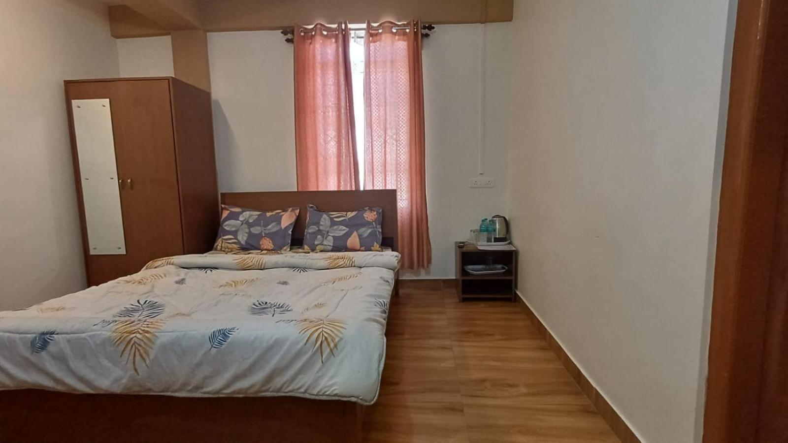 Aroma Inn Σιλόνγκ Εξωτερικό φωτογραφία