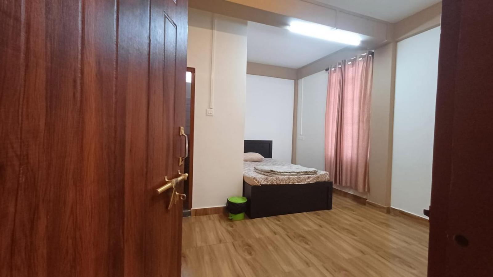 Aroma Inn Σιλόνγκ Εξωτερικό φωτογραφία