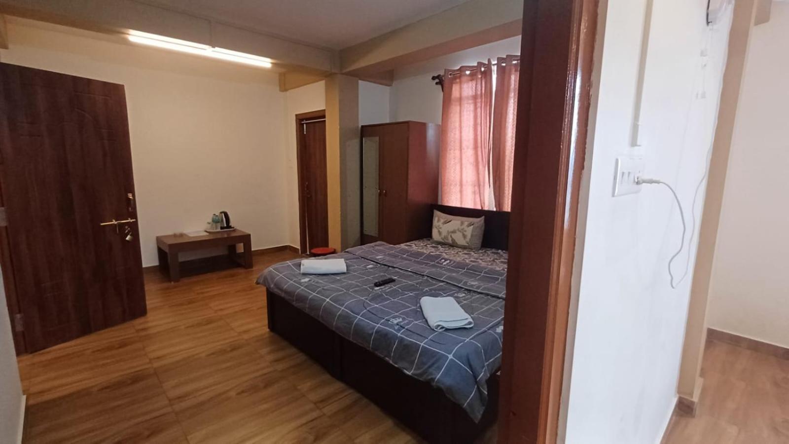 Aroma Inn Σιλόνγκ Εξωτερικό φωτογραφία