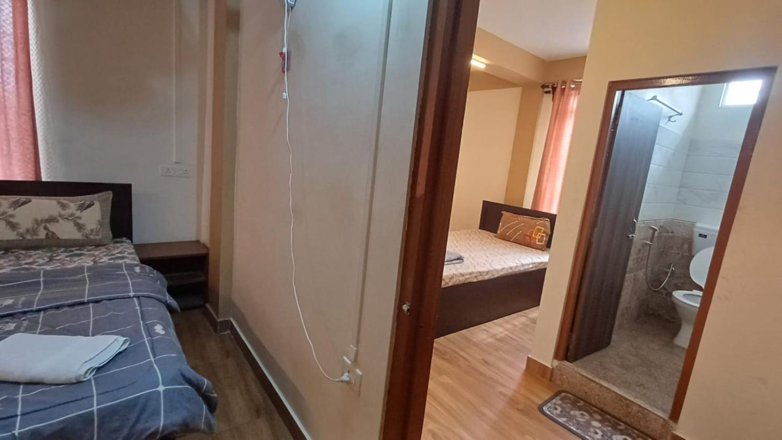 Aroma Inn Σιλόνγκ Εξωτερικό φωτογραφία