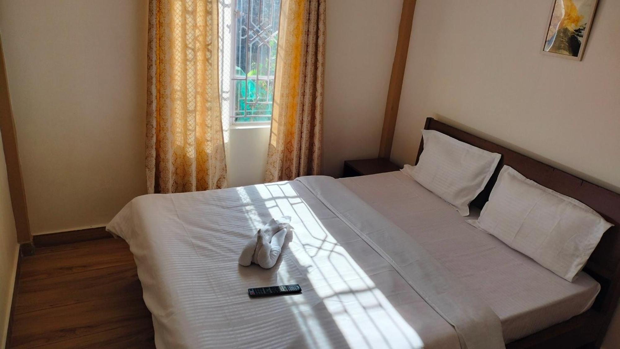 Aroma Inn Σιλόνγκ Εξωτερικό φωτογραφία