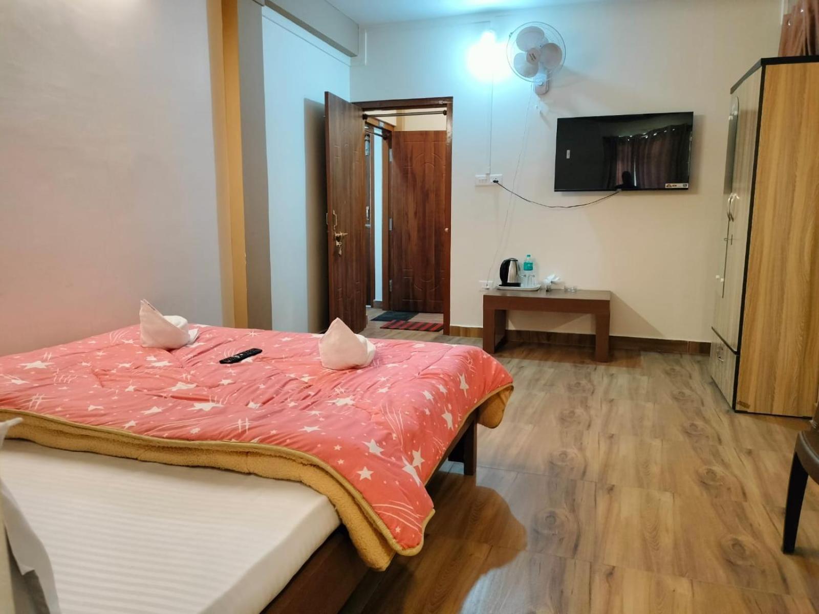 Aroma Inn Σιλόνγκ Εξωτερικό φωτογραφία