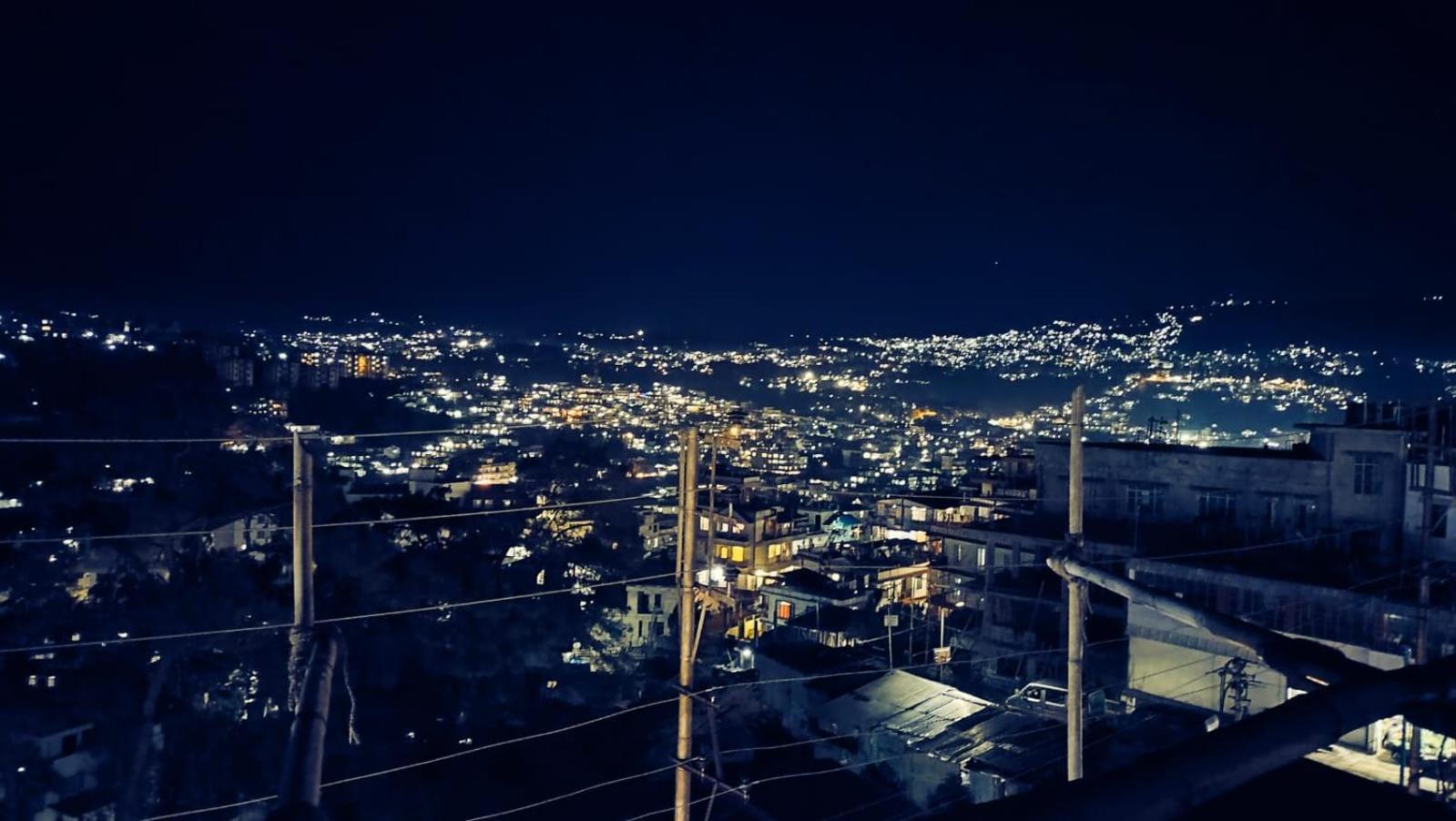 Aroma Inn Σιλόνγκ Εξωτερικό φωτογραφία